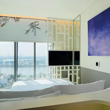 Wink Hotel Can Tho Ninh Kieu Wharf - 24Hrs Stay & Rooftop Pool Bar Room photo