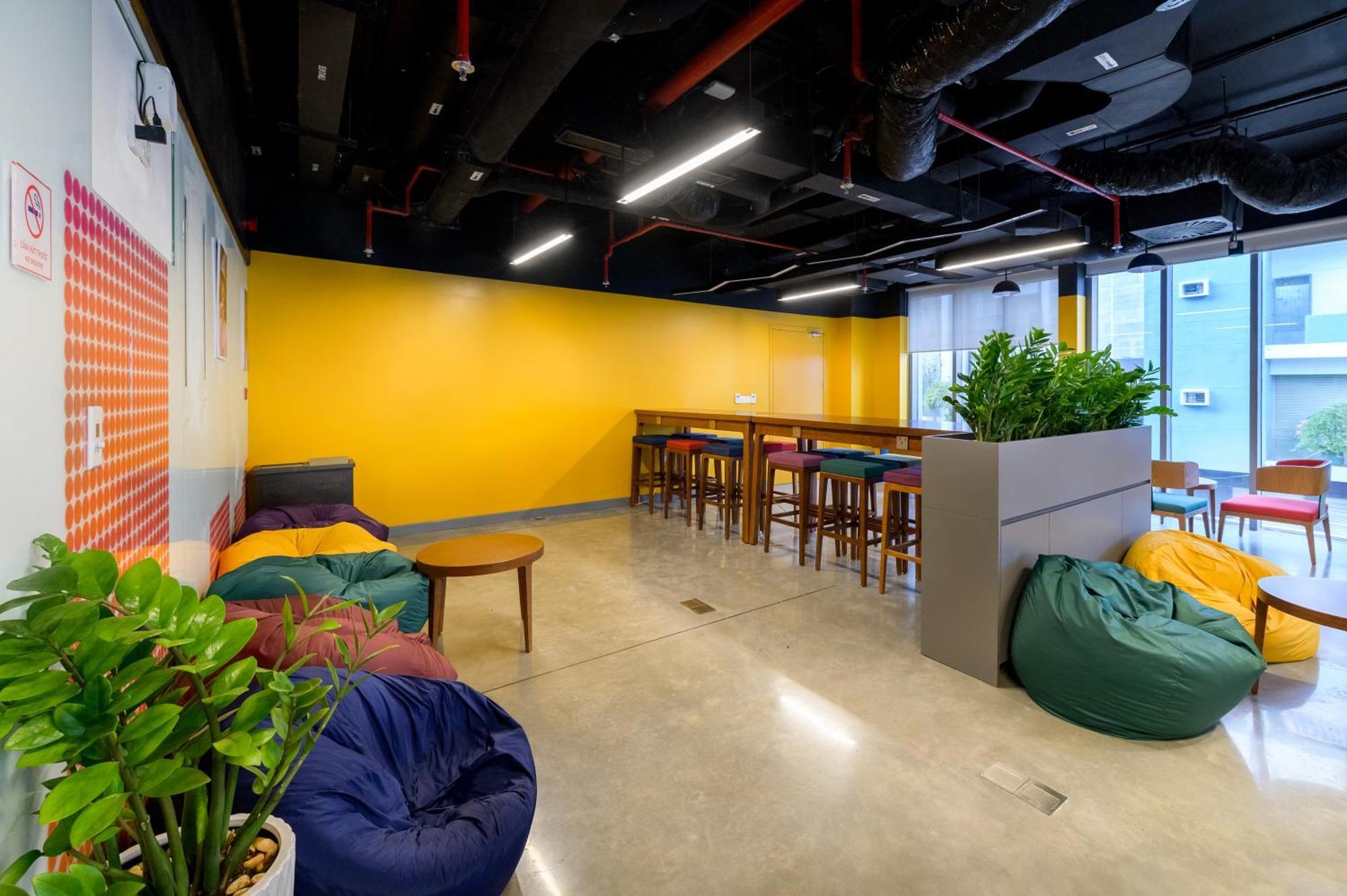 Wink Tho Ninh Kieu Wharf - 24hrs & Rooftop Pool Bar Khách sạn 5*